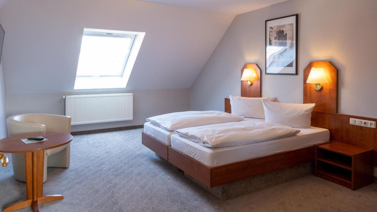 Hotel Am Uenglinger Tor Stendal Buitenkant foto