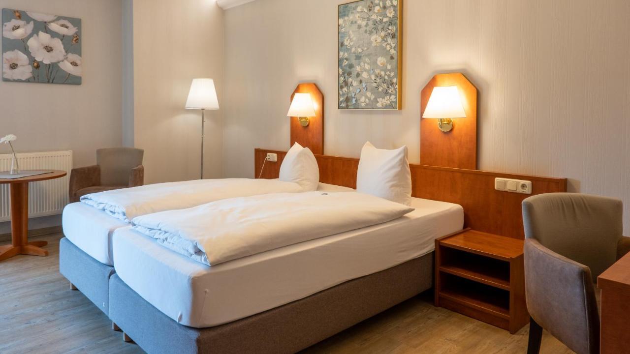 Hotel Am Uenglinger Tor Stendal Buitenkant foto